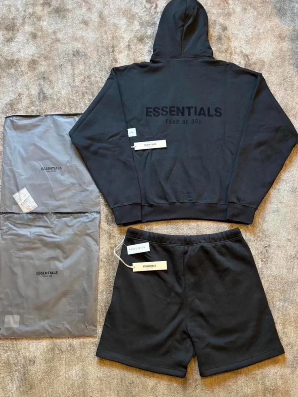Essentials soft black